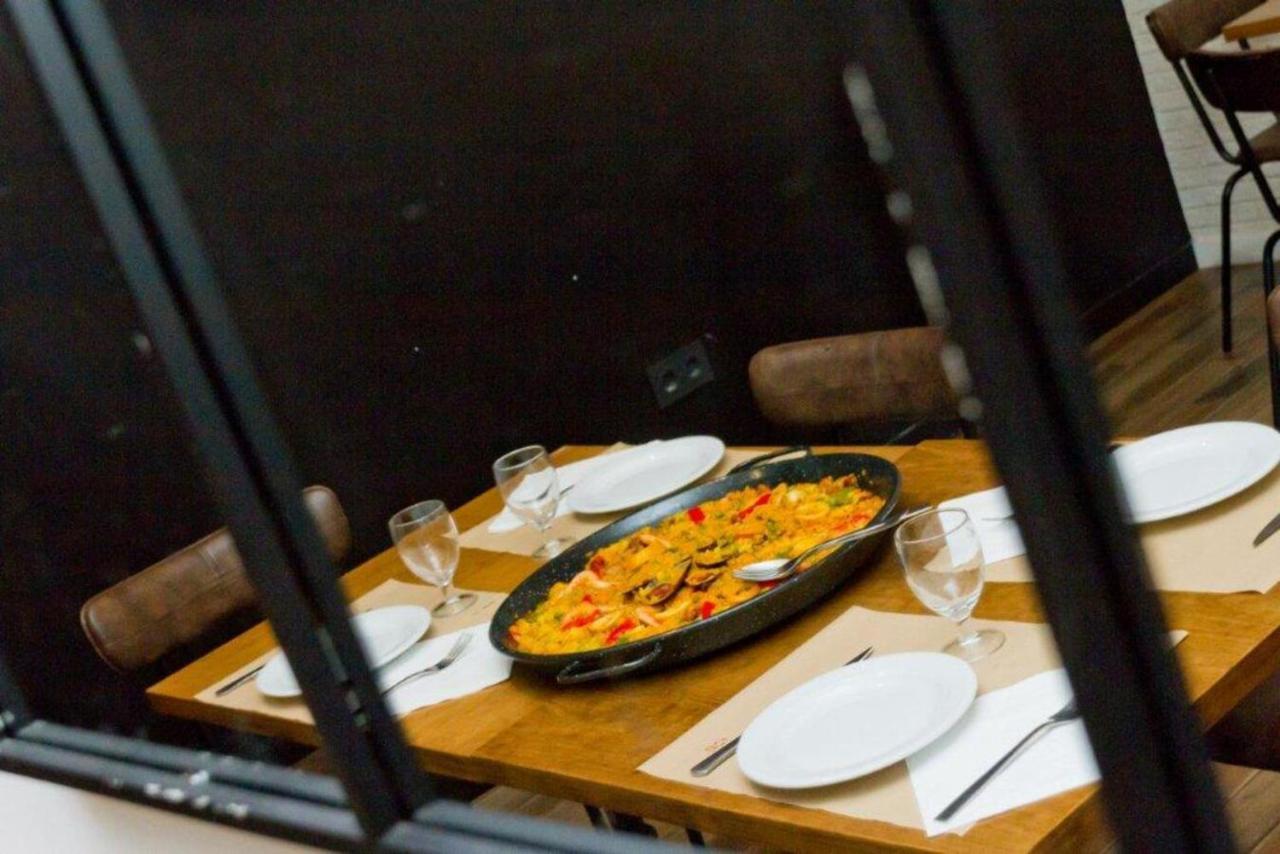 塞哥维亚 克里斯蒂娜和克里斯蒂娜多斯旅馆酒店 外观 照片